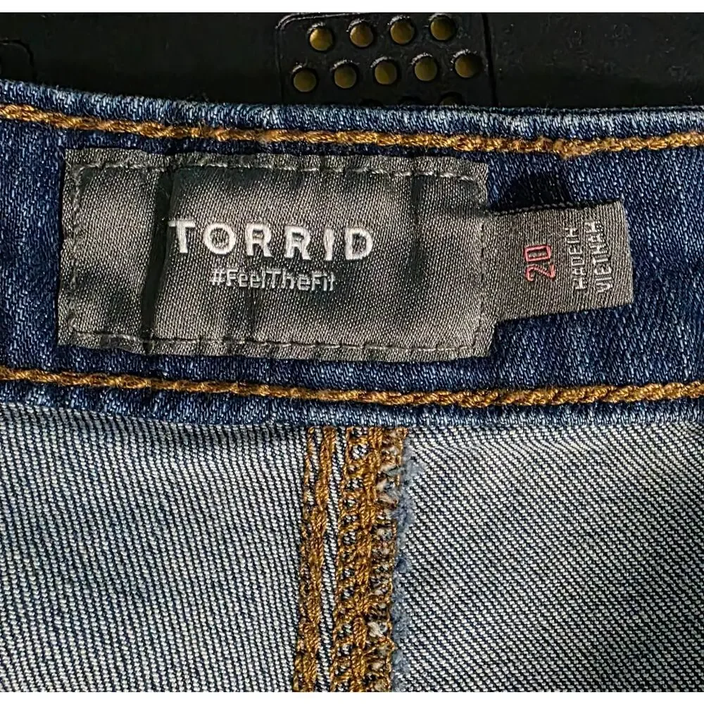 Torrid frayed Womens Denim Skort Plus sized 20‎ Frayed Hem